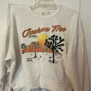 Altrd State Women’s cropped sweatshirt size M